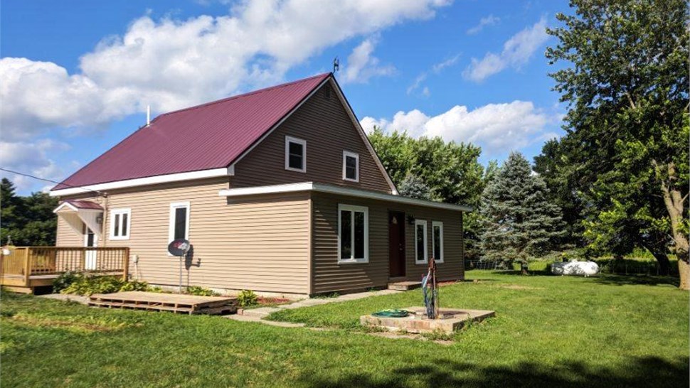 Siding Project in Perry, IA by Midwest Construction