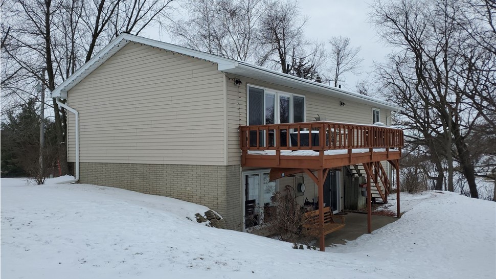 Siding Project in Newton, IA by Midwest Construction