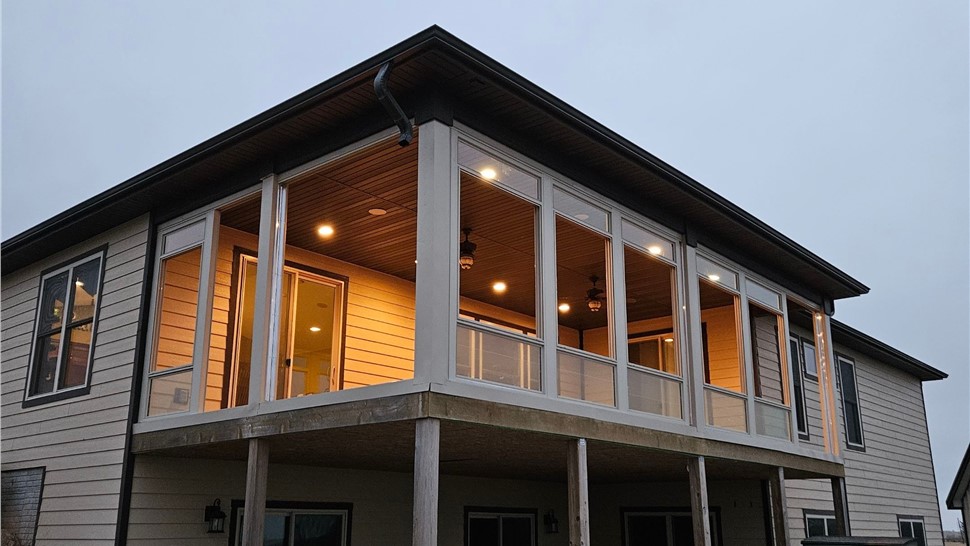 Sunrooms Project in Guthrie Center, IA by Midwest Construction