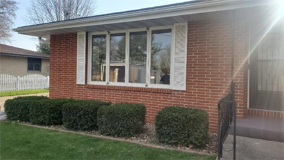 Windows Project in Pleasant Hill, IA by Midwest Construction