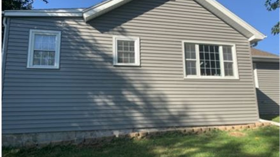 Siding Project in Des Moines, IA by Midwest Construction