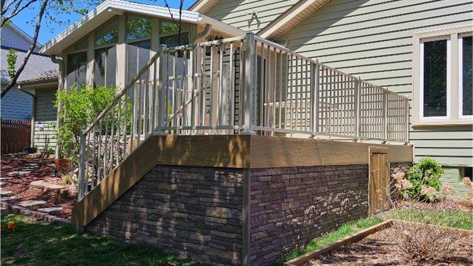 Decks Project in Altoona, IA by Midwest Construction