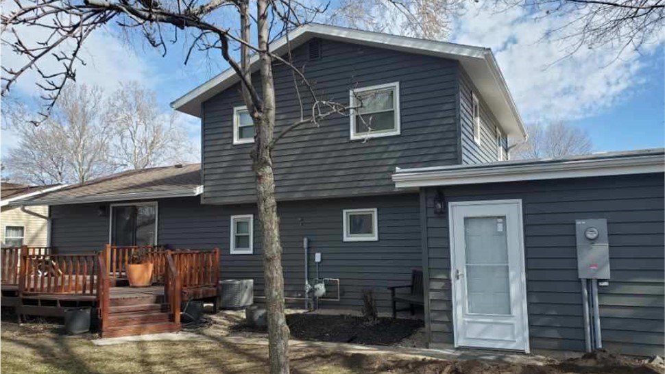Siding Project in Iowa Falls, IA by Midwest Construction
