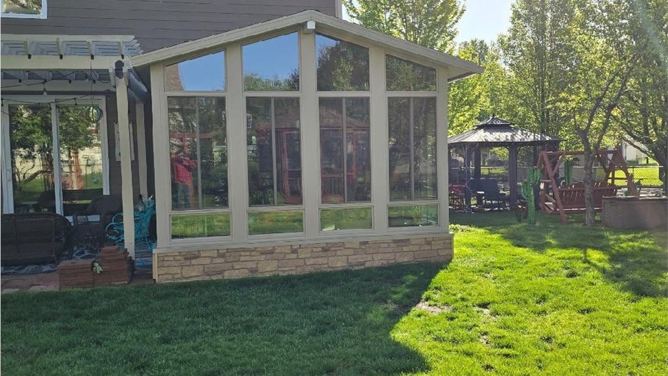 Sunrooms Project in Johnston, IA by Midwest Construction