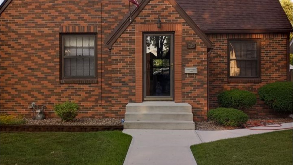 Windows Project in Mason City, IA by Midwest Construction