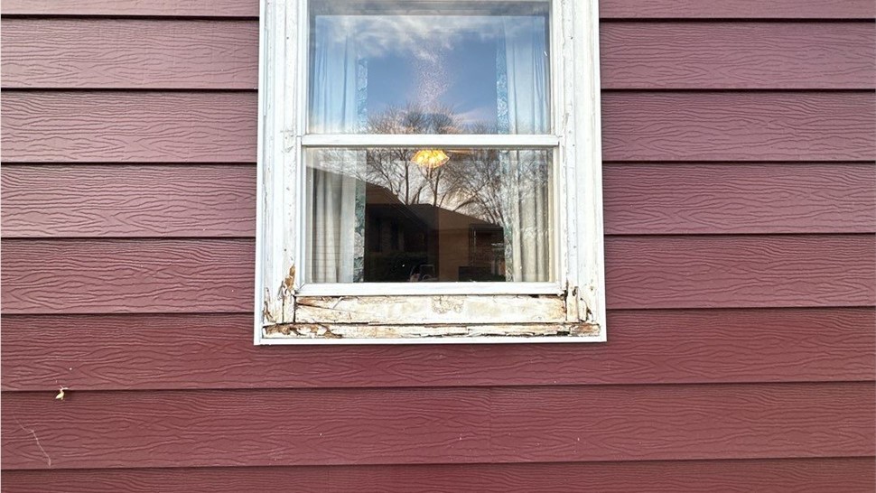 Windows Project in Urbandale, IA by Midwest Construction