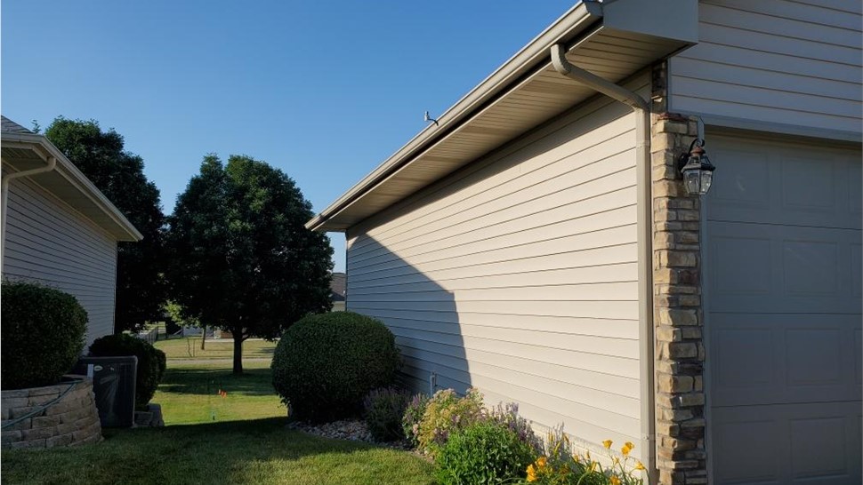 Siding Project in Altoona, IA by Midwest Construction