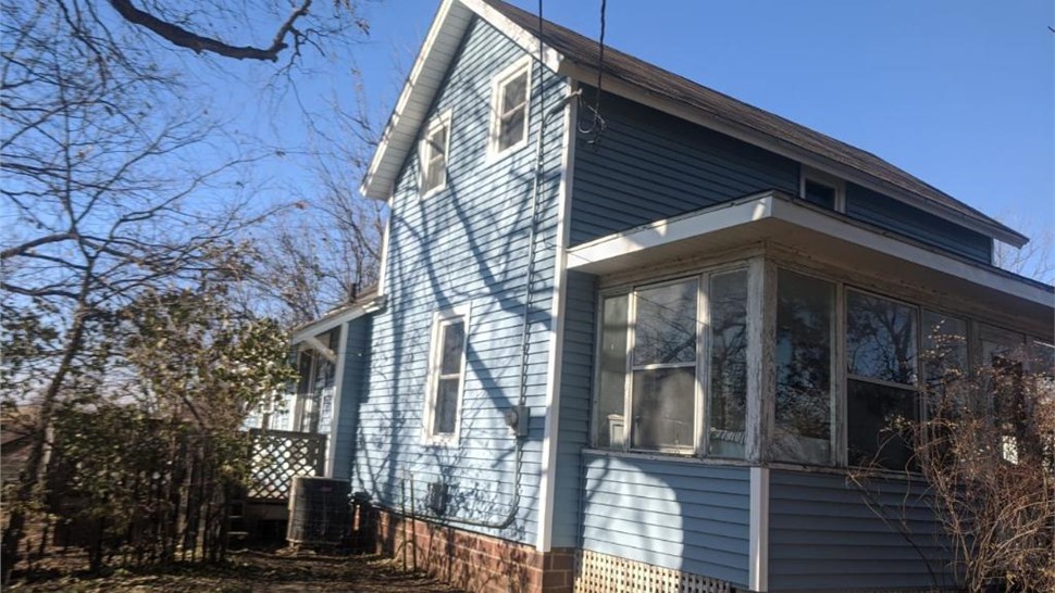 Sunrooms Project in Des Moines, IA by Midwest Construction