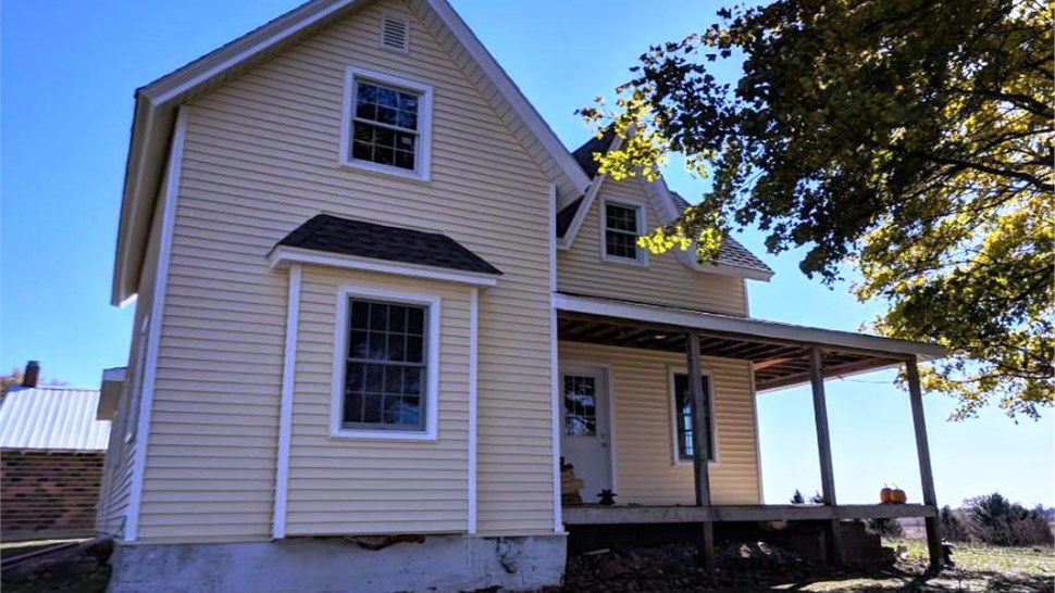 Siding Project in Hampton, IA by Midwest Construction