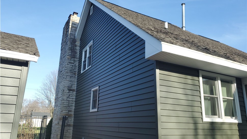 Siding Project in Des Moines, IA by Midwest Construction