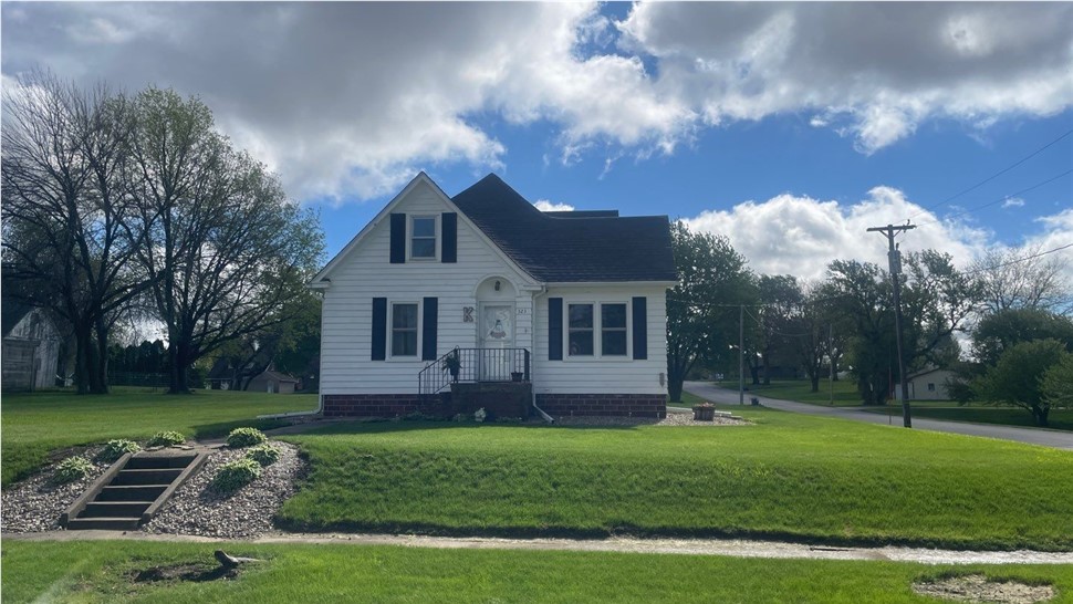 Windows Project in Hubbard, IA by Midwest Construction