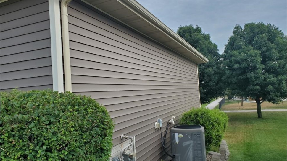 Siding Project in Altoona, IA by Midwest Construction