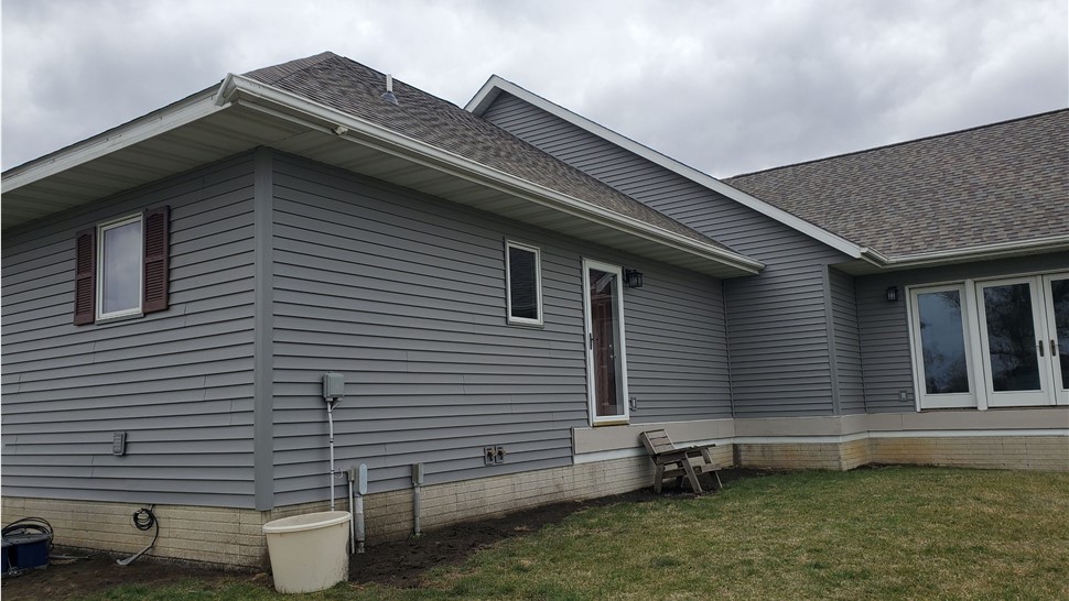 Siding Project in Newton, IA by Midwest Construction