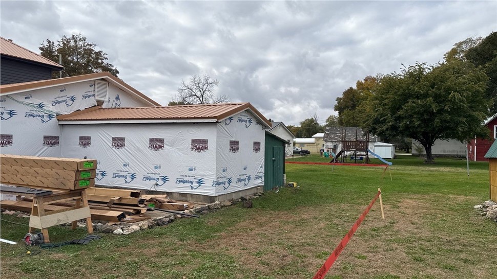 Roofing, Siding Project in Rockford, IA by Midwest Construction