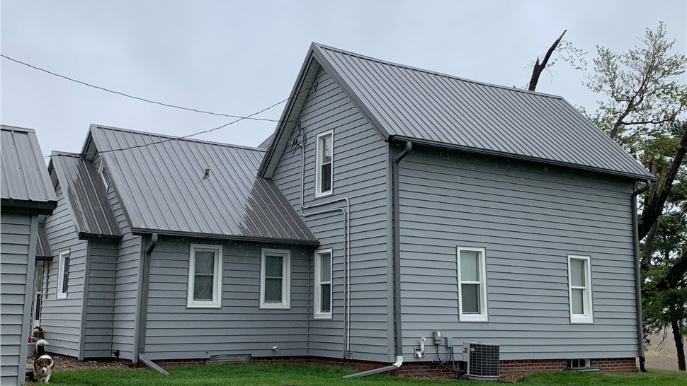 Siding Project in Newton, IA by Midwest Construction