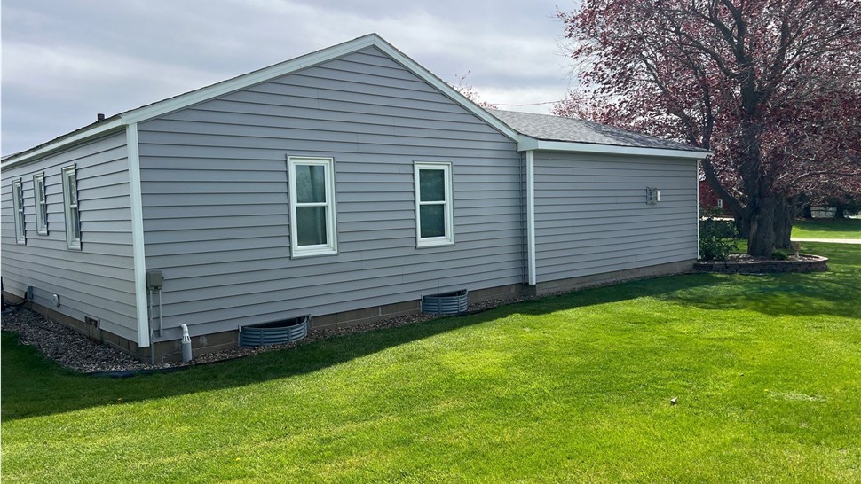 Siding, Windows Project in New Sharon, IA by Midwest Construction