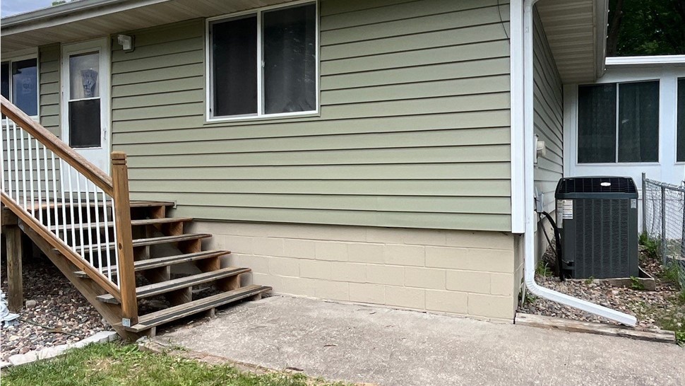 Siding Project in Des Moines, IA by Midwest Construction