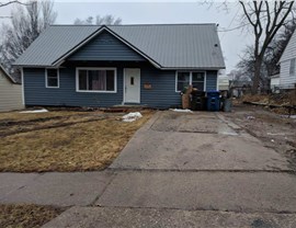 siding Project in Des Moines, Ia by Midwest Construction