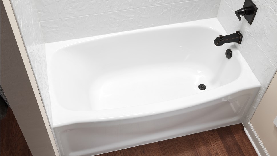 Bathtub Replacement Photo 1