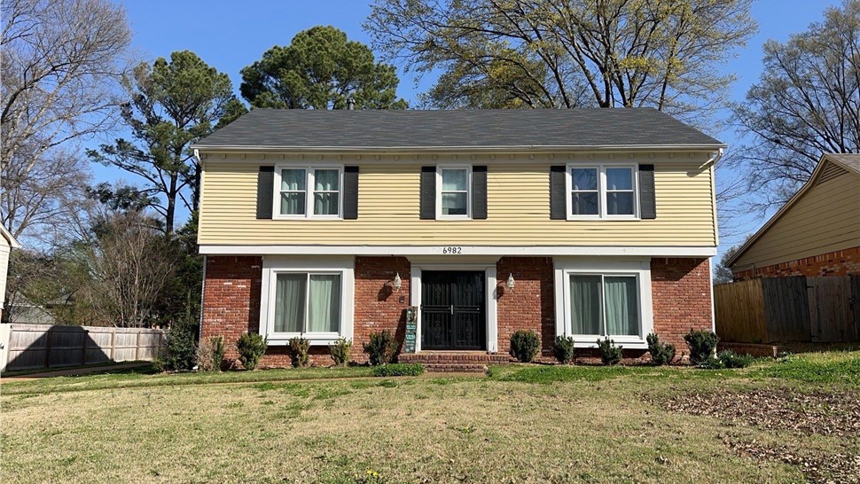 Gutters, Replacement Windows, Siding Project in Memphis, TN by ContractingPRO