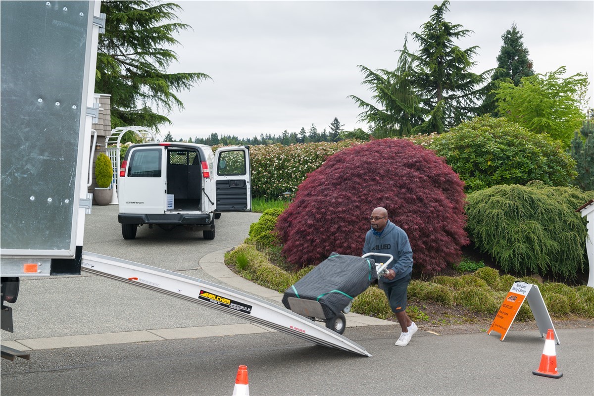local seattle movers