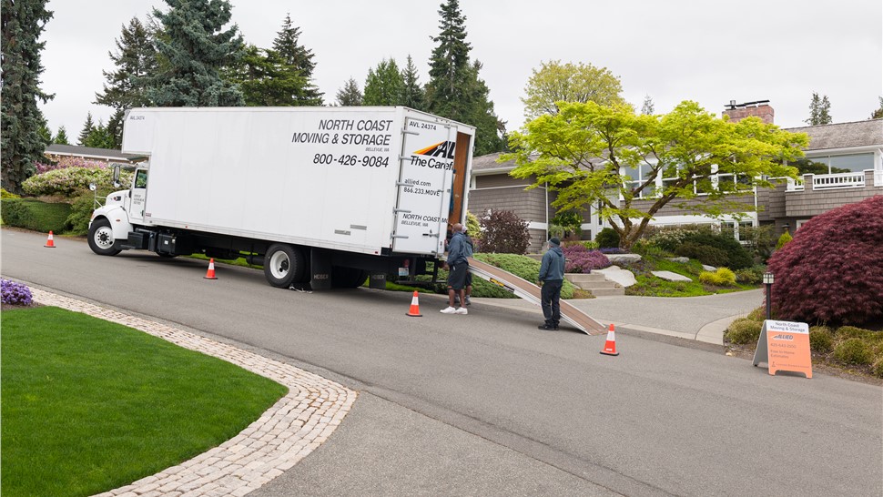 Warehousing and Distribution - White Glove Delivery Photo 1