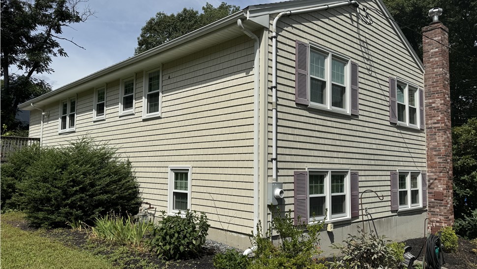 Siding Project in Hopkinton, Massachusetts by Northeast Home & Energy