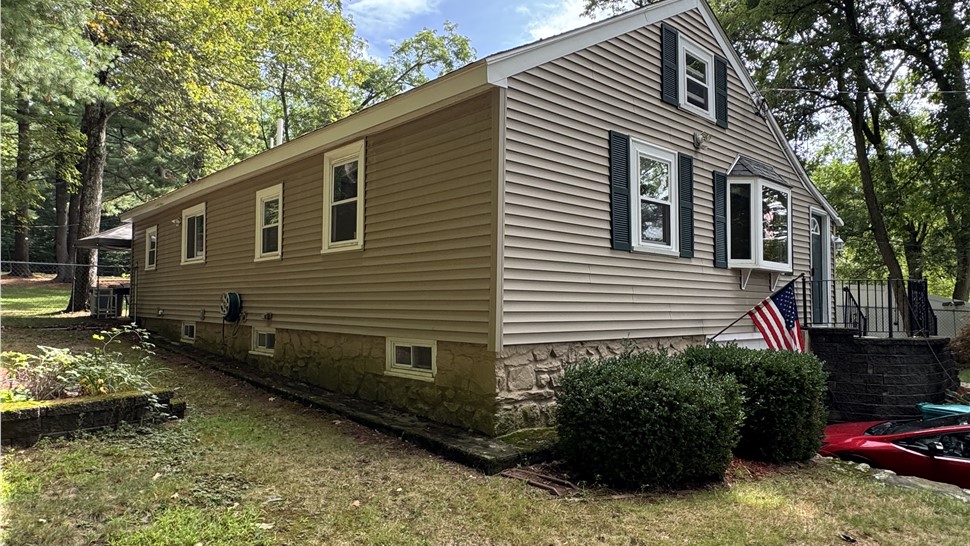 Siding, Windows Project in Upton, Massachusetts by Northeast Home & Energy
