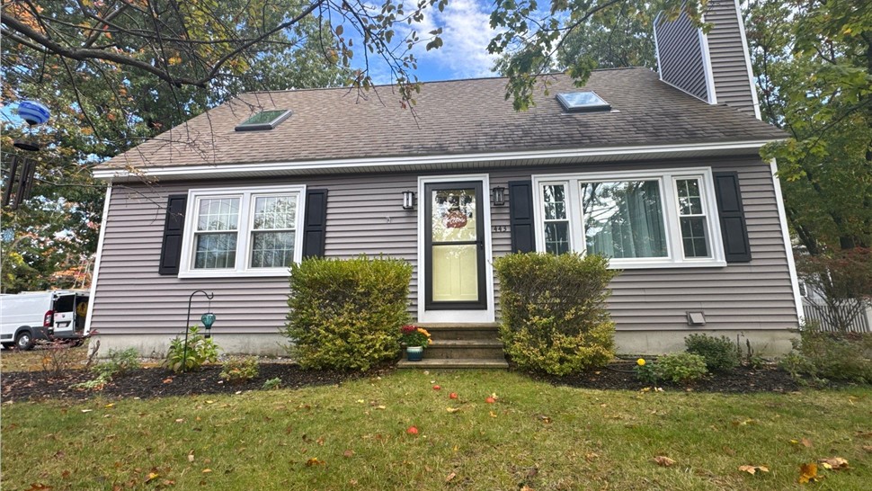 Siding Project in Leominster, MA by Northeast Home & Energy