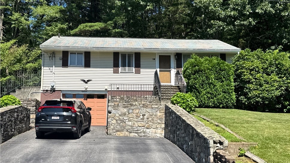 Siding Project in Grafton, Massachusetts by Northeast Home & Energy