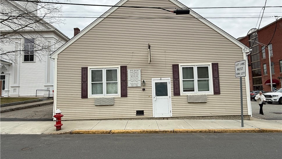 Windows Project in Milford, Massachusetts by Northeast Home & Energy