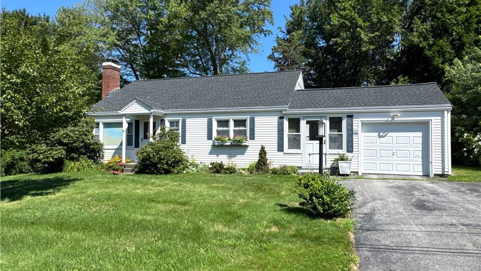 Roofing, Siding Project in North Grafton, Massachusetts by Northeast Home & Energy