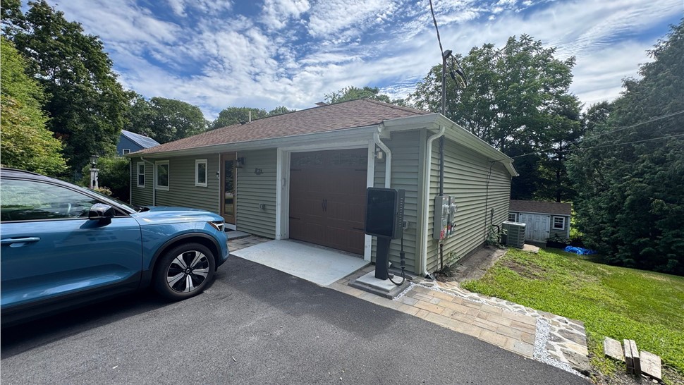 Siding, Windows Project in Grafton, Massachusetts by Northeast Home & Energy