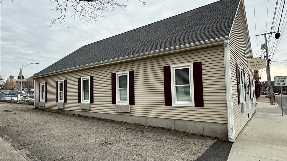 Windows Project in Milford, Massachusetts by Northeast Home & Energy