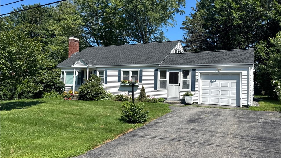 Roofing, Siding Project in North Grafton, Massachusetts by Northeast Home & Energy