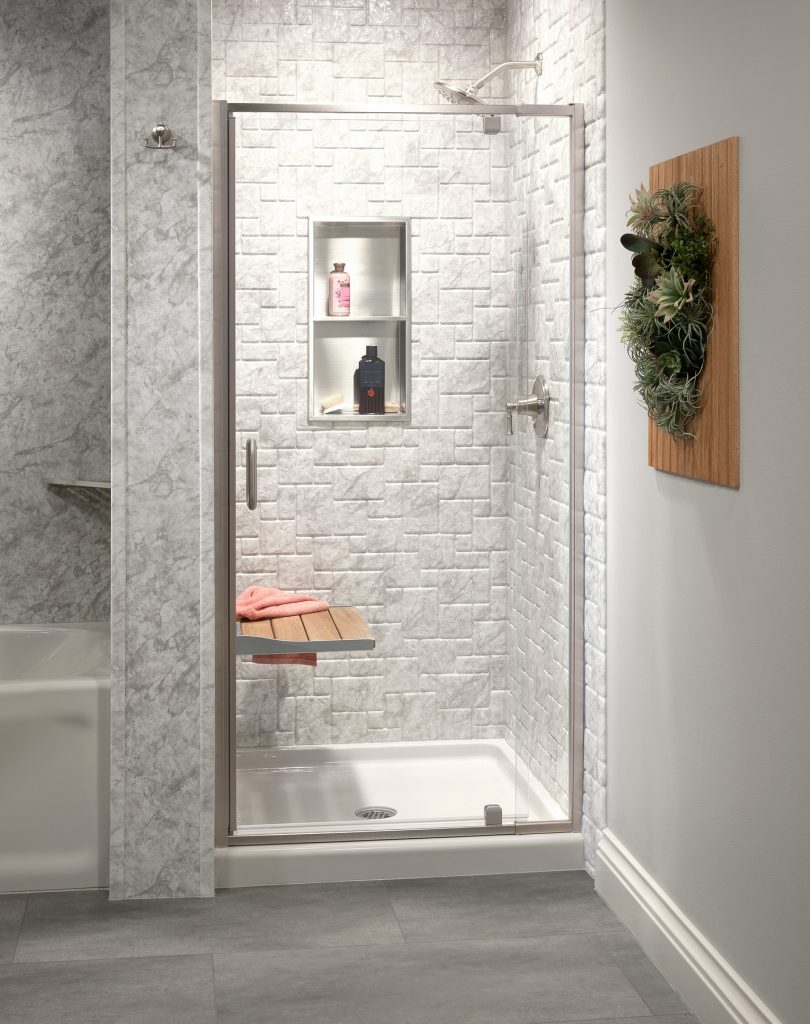 Choosing the Right Shower Enclosure for Your Remodel