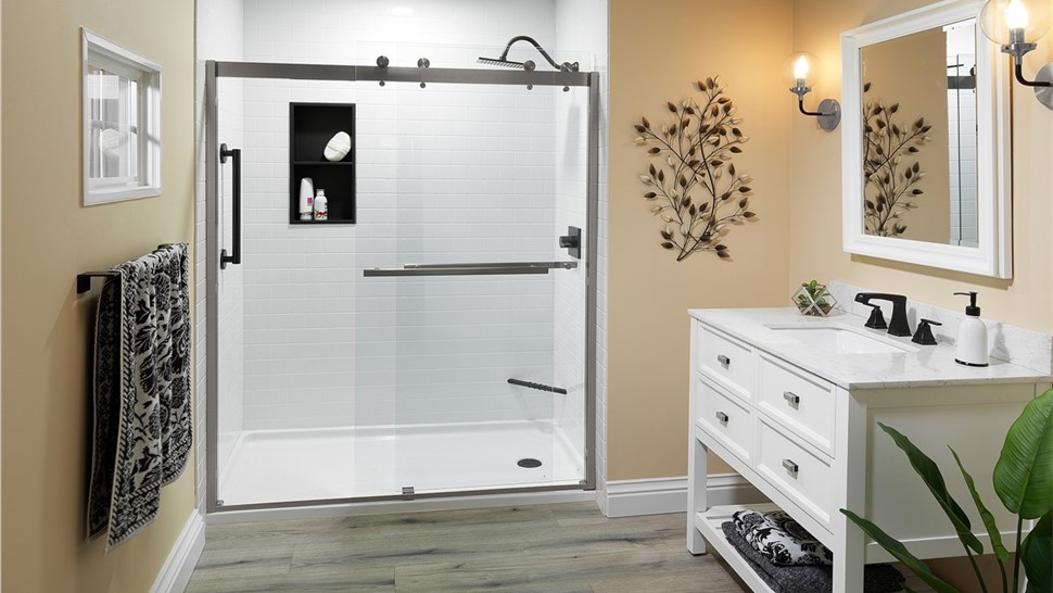 Showers - Acrylic Showers Photo 84