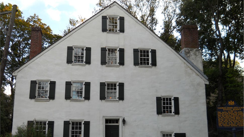 Cheltenham Movers Photo 1