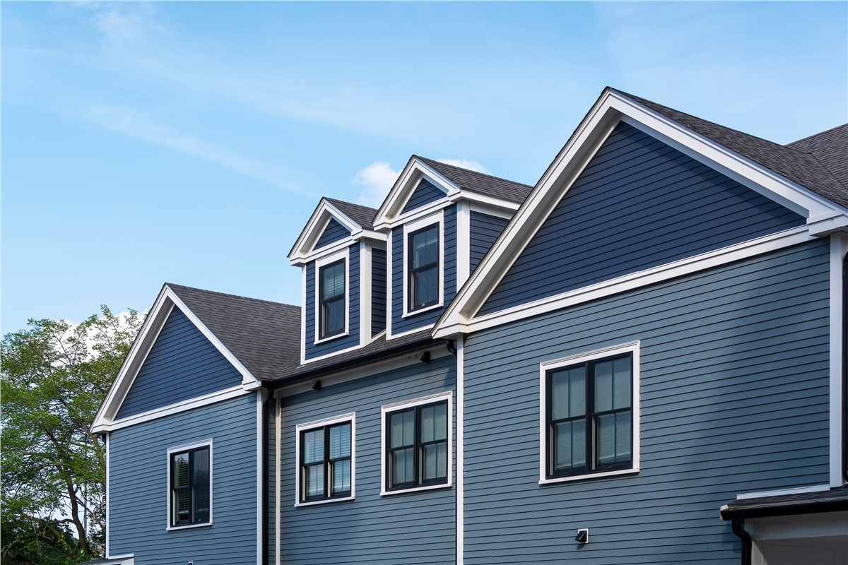 The Cost of Siding a Home - 2024