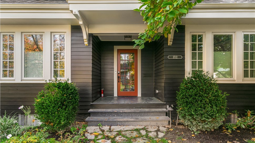 Siding, Siding Project Project in Seattle, WA by Pacific Exteriors LLC