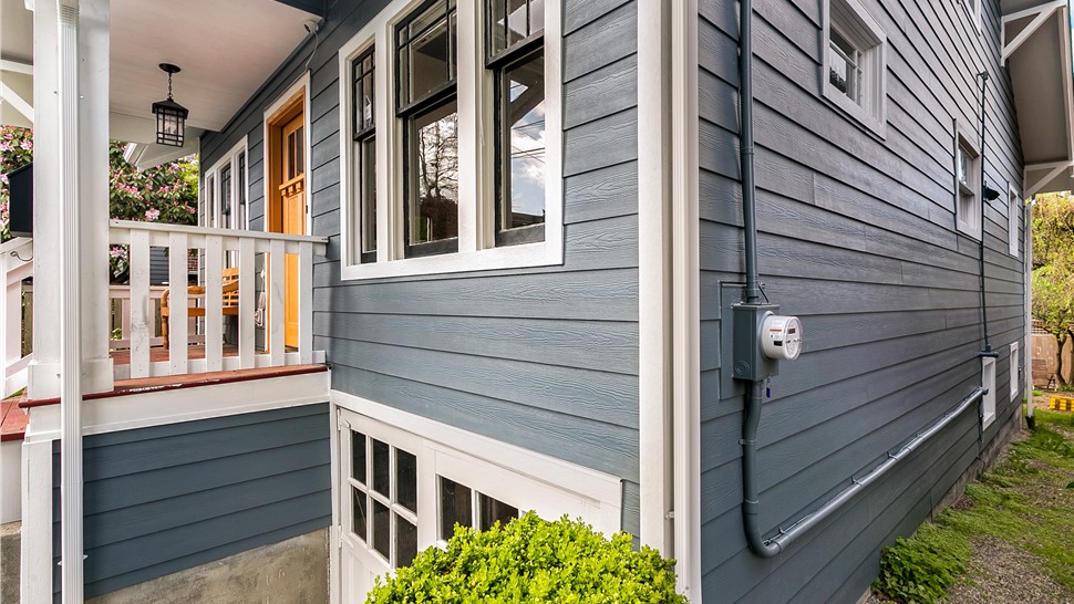 Siding, Siding Project Project in Seattle, WA by Pacific Exteriors LLC
