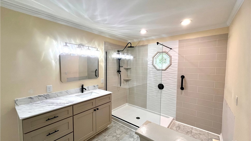 Bathroom Remodeling Photo 46