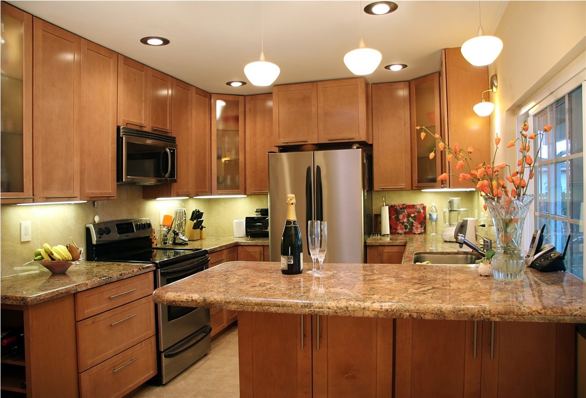 Achieve a Modern Kitchen with Cabinet Refacing
