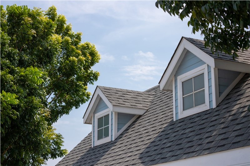 Local Treasure Coast Roofing Experts Explain How to Identify Wind Damage on Your Roof