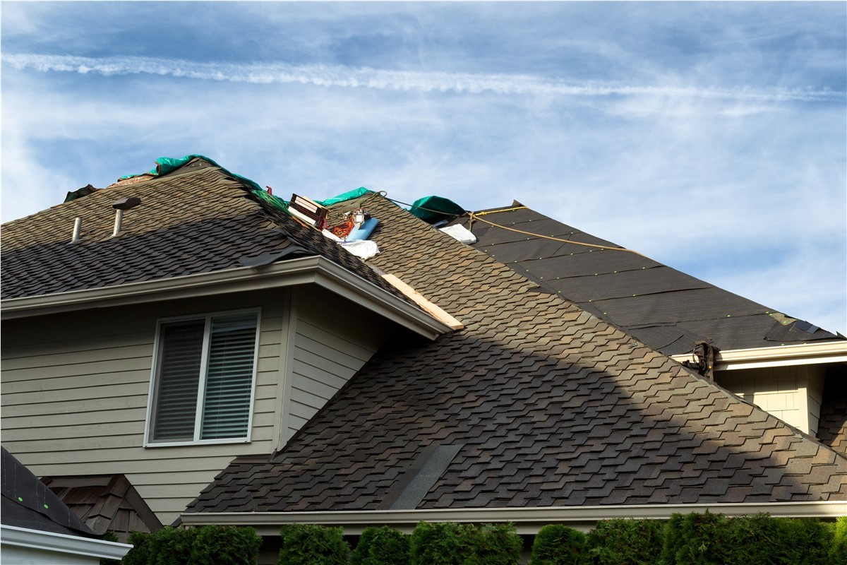 When Do You Need an Emergency Roof Repair?