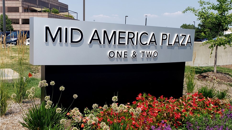 Pylon & Monument, Wayfinding/Post & Panel Signs Project in Oakbrook Terrace, IL by Parvin-Clauss