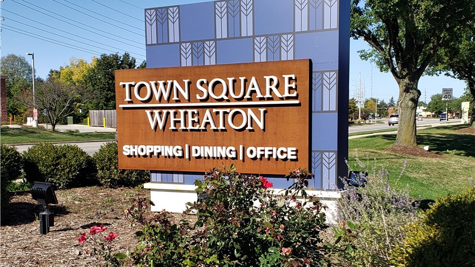 Pylon & Monument Project in Wheaton, IL by Parvin-Clauss