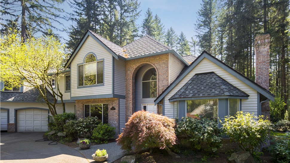 Roofing Options & Materials Photo 1