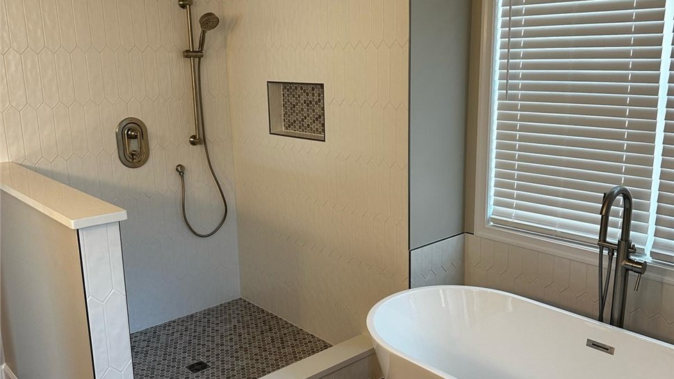 Bathtub, Full Bath Remodel, Shower Project in Preston, MD by Peninsula Bath