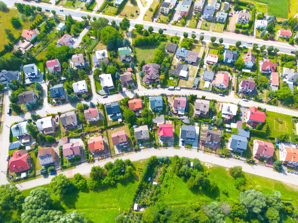 Why Do So Many Companies Relocate in Chicago During July?